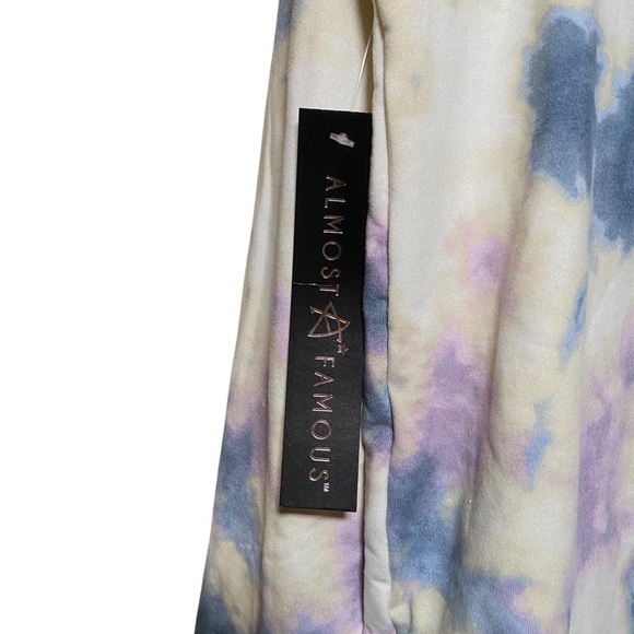 NWT Almost Famous Tie Dye Super Soft Lightweight Pullover hoodie medium - Picture 5 of 5